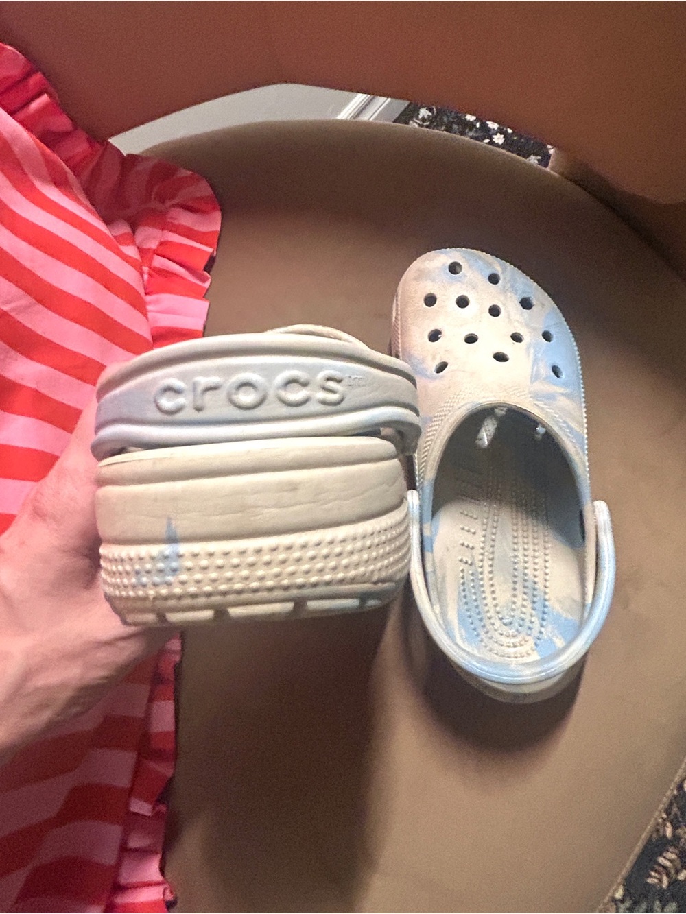 Crocs Classic Marbled Clogs • Blue & White Tie Dye • Women’s Size 7 - Picture 4 of 6